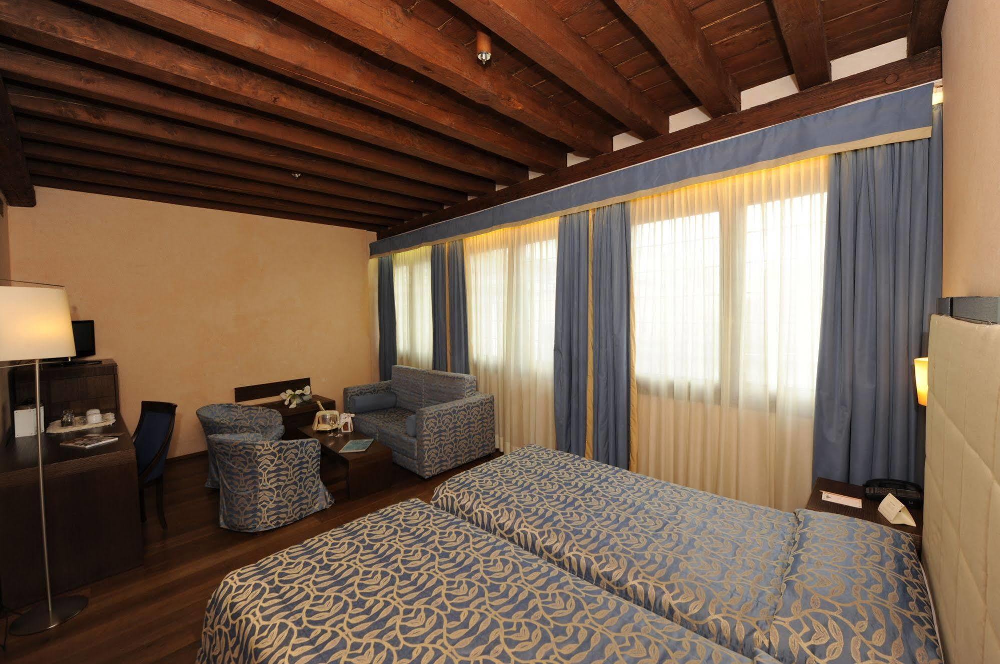 Palazzo Selvadego Hotel Venedig Værelse billede